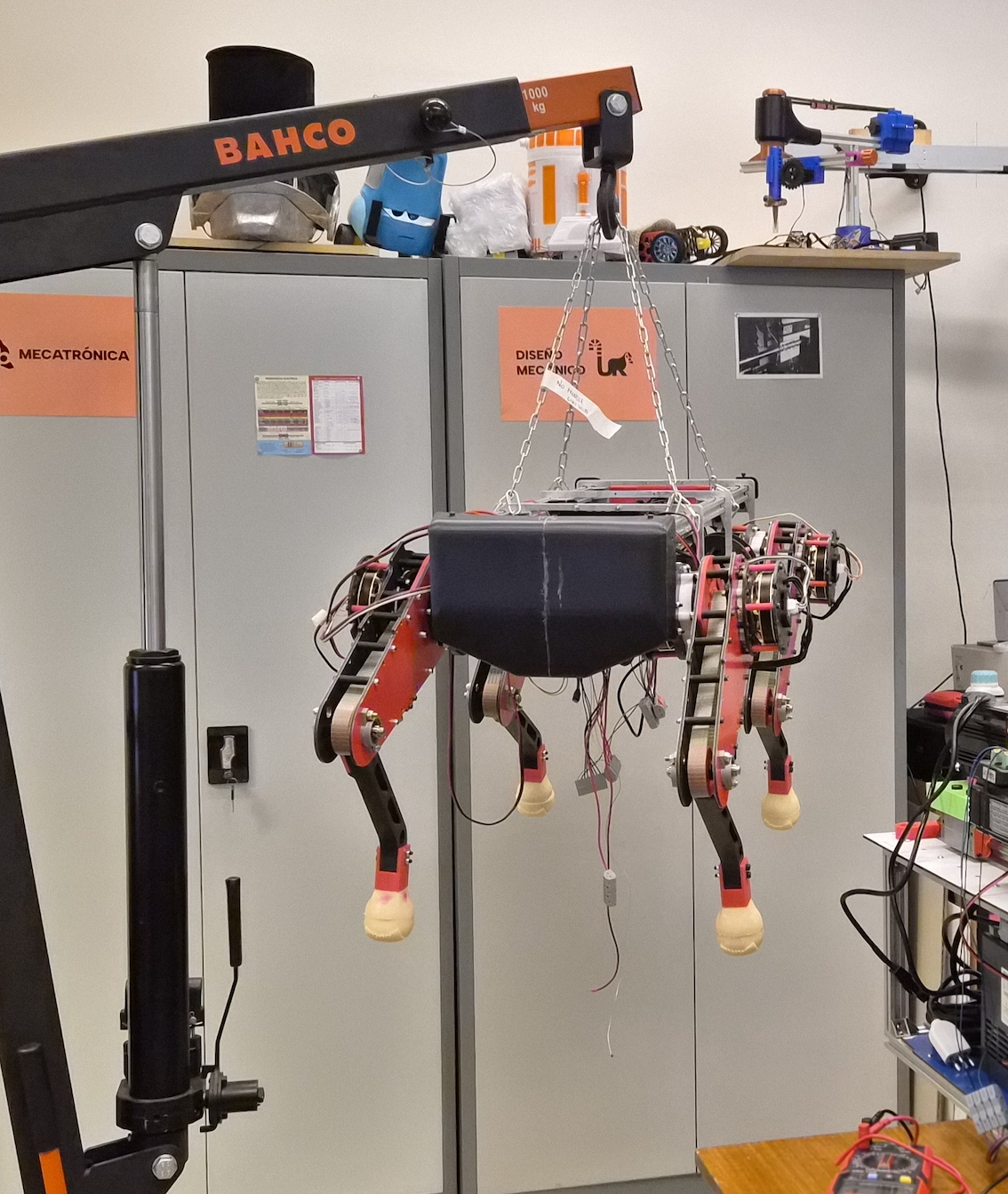 Laboratorio de Mecatrónica y Robótica